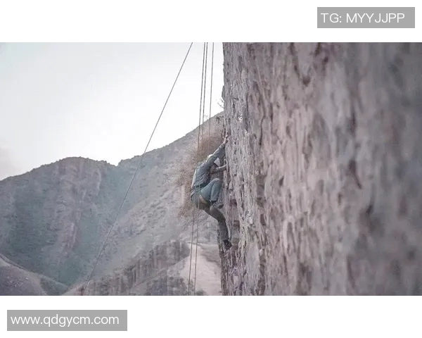 杭州攀岩队个人能力深度解析与训练方法探讨 杭州攀岩队个人能力深度解析与训练方法探讨